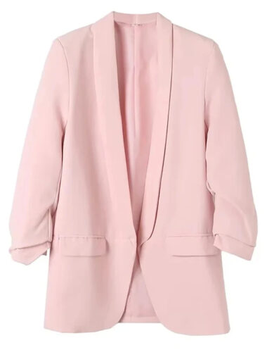 Veste blazer femme avec manches plissées roses, sur un fond blanc.