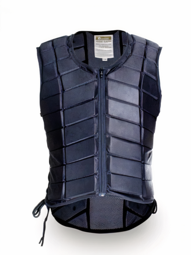 Veste équitation femme avec protection du corps sur fond blanc