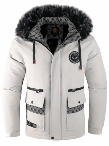 Veste randonnée homme chaude et rembourrée sur fond blanc